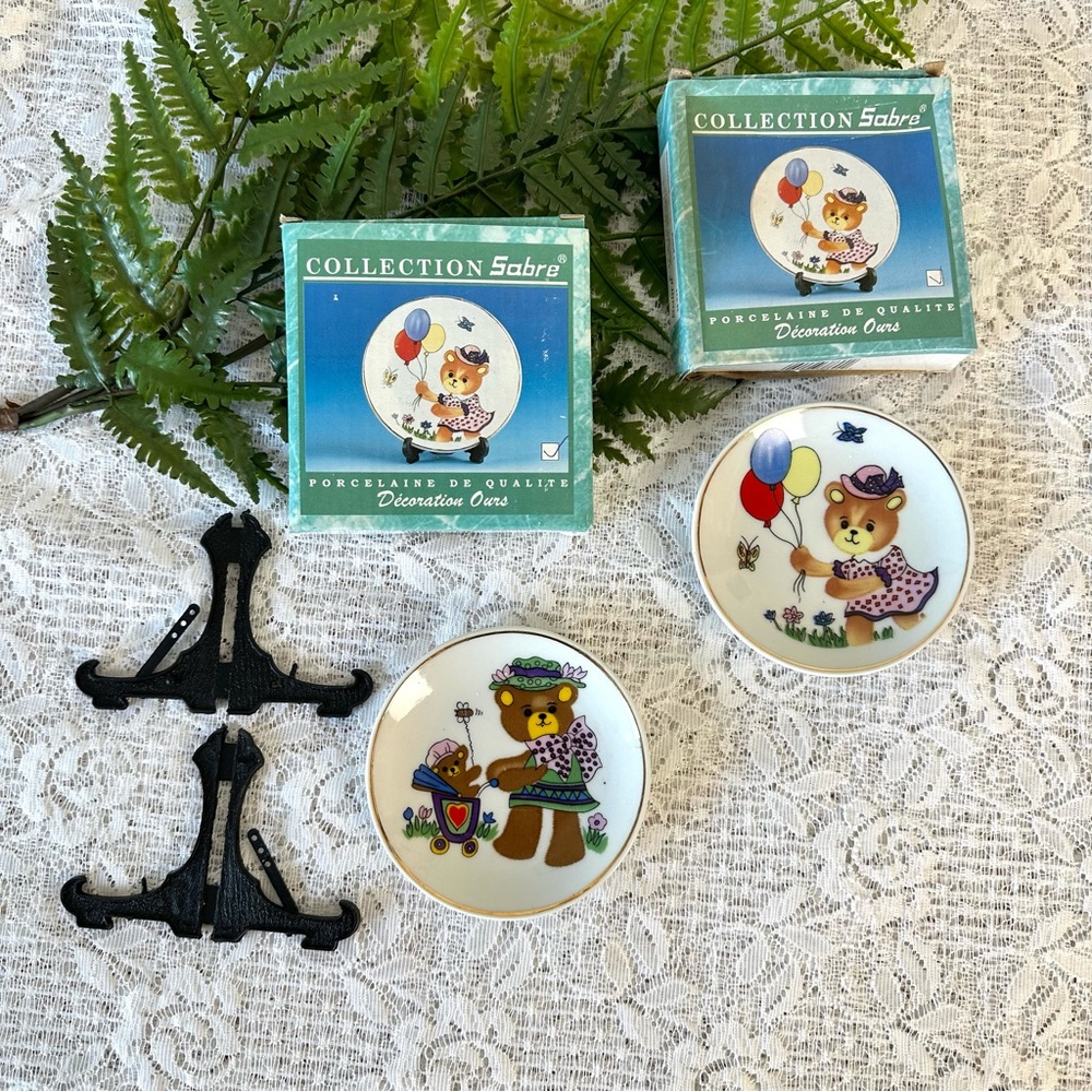Pair of Vintage Sabre Fine Porcelain Mini Teddy Bear Plates 4”